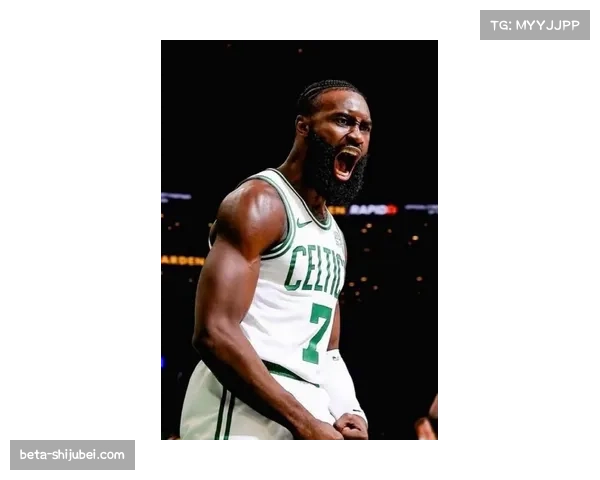 杰伦·布朗表现抢眼，凯尔特人半场领先76人68-57占据优势